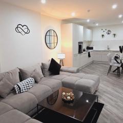 Abbey Corner By Nivaas-Located in the heart of the city centre-5 minute walk to train station-20 minutes to London via train