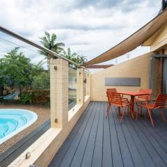 Pool and Spa on the Lakefront with Suite Studio