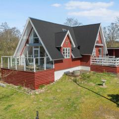 Charming And Well-Maintained Holiday Home With Lovely Sea View