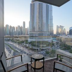 CH Skyline Retreat - Cozy 1BR Apt With Burj Khalifa and Fountain Views