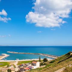 Awesome Apartment In Contrada Fiori Sud