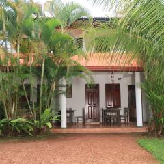 SP Taru Surf Camp&Restaurant