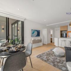 WOW Self-Contained Apartment on Hall