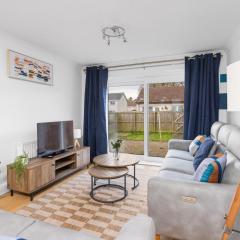 Sleek 3Bed House near Airport