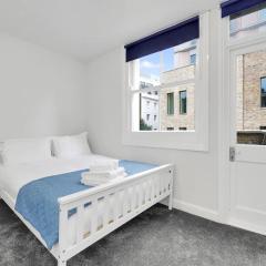 Modern & Cozy Apartment in Prime Soho Location