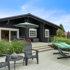 Beautiful 8-Person Holiday Home With Fantastic Sea View Close To Ebeltoft