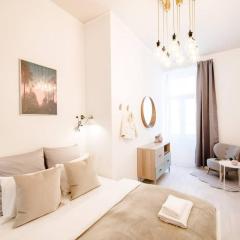 Brand new stylish very central apartment