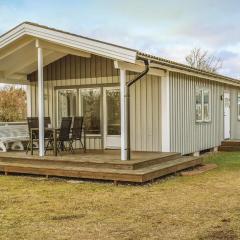 Two-Bedroom Holiday Home In Lottorp