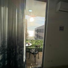 SeaInTheMiddle Apartment