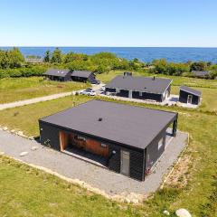 Lovely Home In Allinge With Wifi