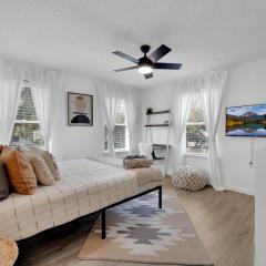 {Hidden Gem} Beach Home Blocks from Ocean +6 Bikes