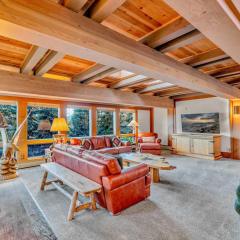 3-Level Getaway Minutes from Lake Tahoe