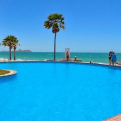 Sandy Beach Getaway in Casa Blanca Golf Villas