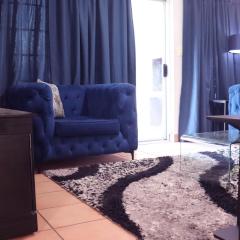 Affordable Decent Private Room In a Shared Apartment with a Pool