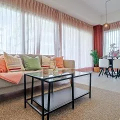 Chic Centric 1BR Apt, King Bed