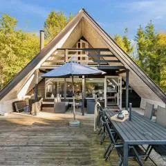 Charming Older House In A Scenic Natural Area
