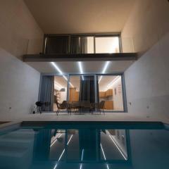 Venus and Aprilia - Luxury by the Coast