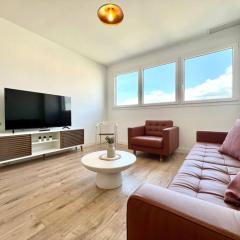 Skyline VII Pool & Coworking by ELE Apartments