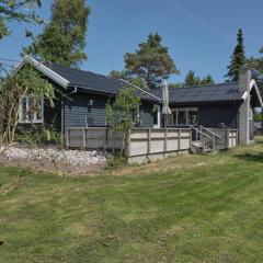 Awesome Home In Ebeltoft With 2 Bedrooms And Internet