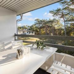 Cozy Apartment In Nexø With Wifi