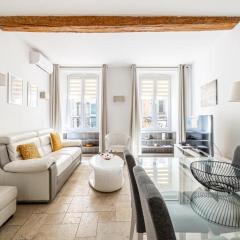 LE MEYNADIER lumineux dans le centre historique, proche des plages et Palais