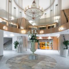 Deluxe Studios - Perfect for Short or Long Stays