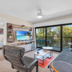 Second Floor With Lake and Fountain View