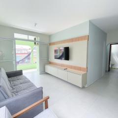 Apê com Garagem, Wi-Fi e A/C | 200m Canasvieiras