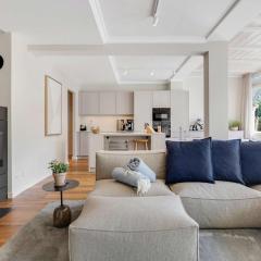 Entire Luxury flat with sea view spa pool sauna