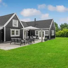 3 Bedroom Awesome Home In Vejby