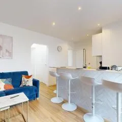 869-Suite Bleuet - Superbe Appartement
