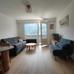 Agréable studio avec balcon au cœur du village - FR-1-692-95
