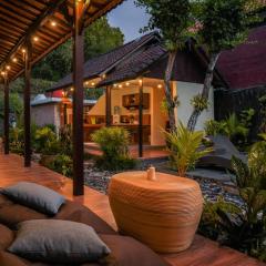 2BDR Classic Villa + Pool, Garden, Kitchen, Pond