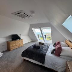 Camelot House 1 Bed Duplex Sea View Cabrio Balcony