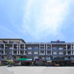 Capital O 89876 Safari Hotel