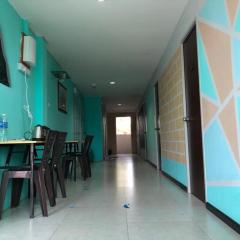 OYO HOME 90667 Chen Room Bs