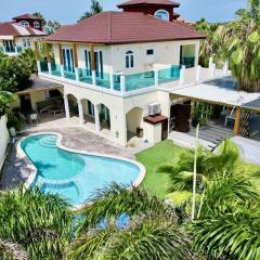 Palm Beach 6 bedroom Villa with Private Pool behind Marriott