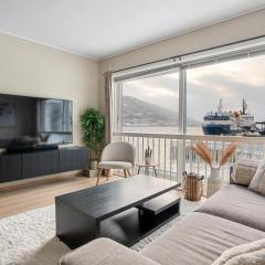 Aurora Waves by Paramount