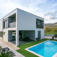 Family friendly house with a swimming pool Kastel Stafilic, Kastela - 23486