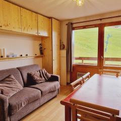 Studio rénové à La Plagne, pistes à proximité - FR-1-755-34