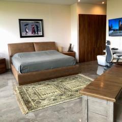 Mistiq Largest PH Studio with GYM, Beach Club Shuttle & Fast Wifi