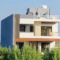 Nirant Villa