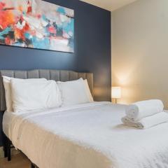 Bright and Modern Studio in Louisville # 104