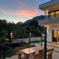 S Sea Apartment with Terrace