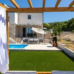 Villa Aurora
