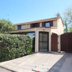 Belle villa de vacances climatisee, tout confort, residence TAMARIS, accès payant aux piscines animation, wifi, 2 chambres, 5 couchages PORTIRAGNES PLAGE LRTAMB19