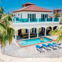 Large 6BR Villa with Private Pool TOP location