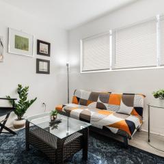 1bedroom Urban Escape In Vibrant Little Havana