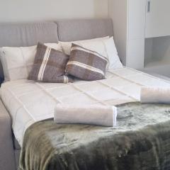 CBD Upstairs Studio Apartment