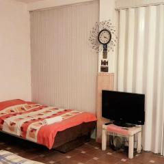 Adem's Cozy Terrace Retreat